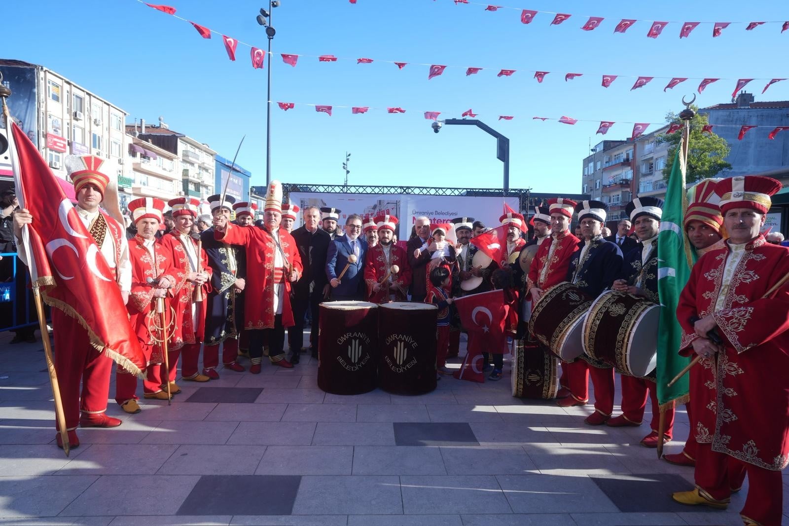 Ümraniye mehtere sırtını çevirmedi