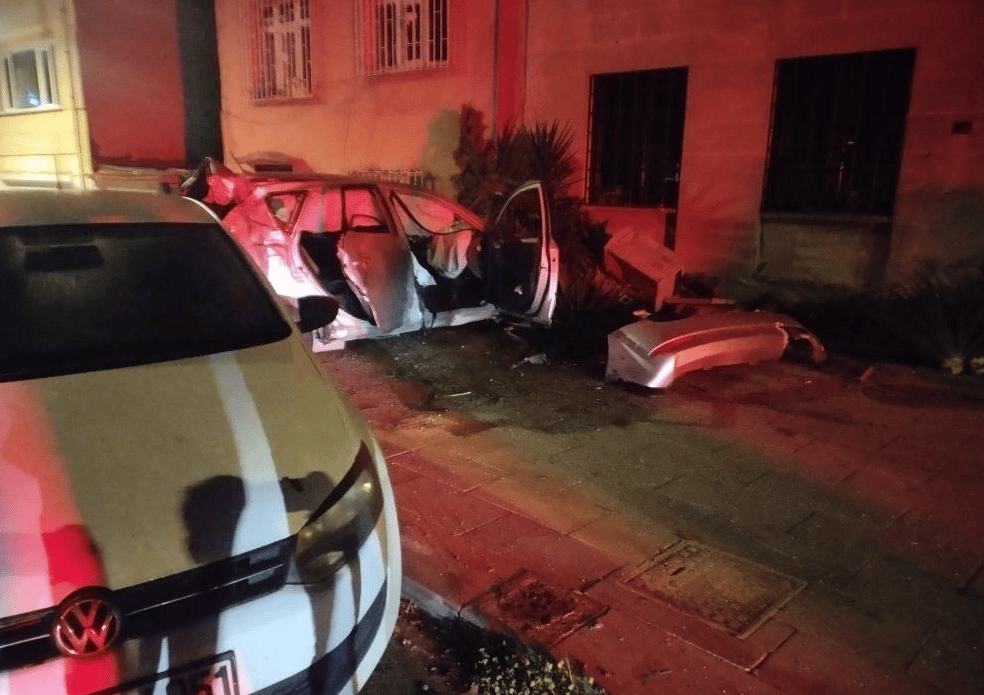 Üsküdar'daki trafik kazasında 2 kişi yaralandı