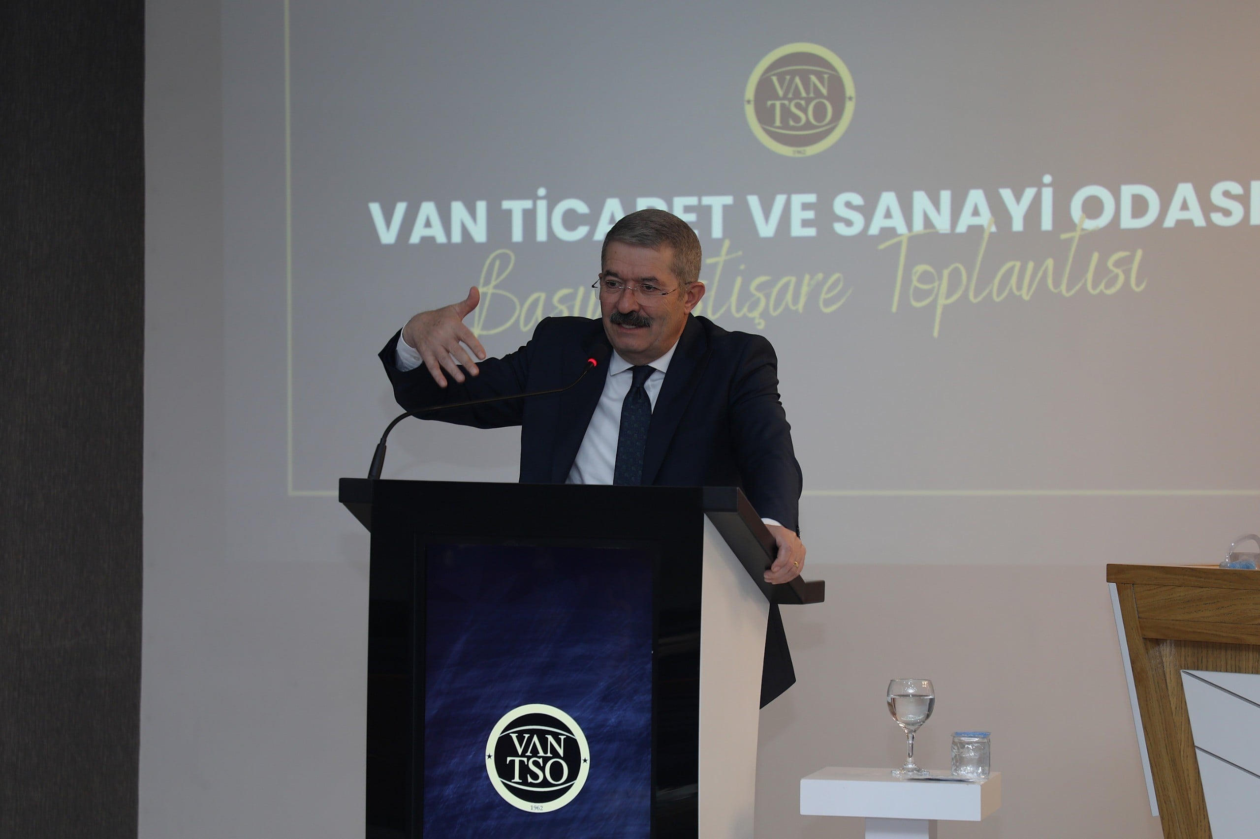 Van TSO Geleneksel İftarında Gündem: Bölge Ekonomisi ve Savaşın Etkileri