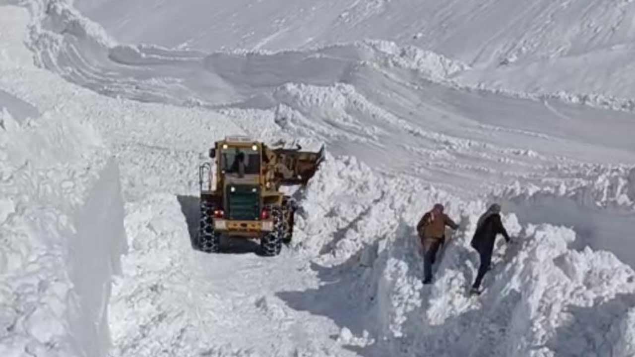 Van'da çığ düştü!
