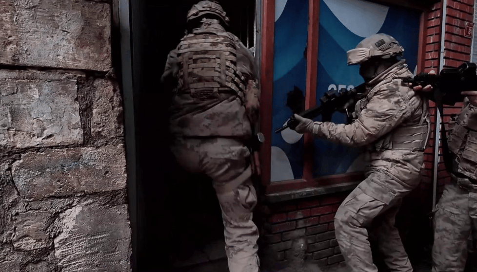 Vatandaşın kanını emen tefeci şebekesine darbe! Ankara ve Diyarbakır'da 18 tutuklama