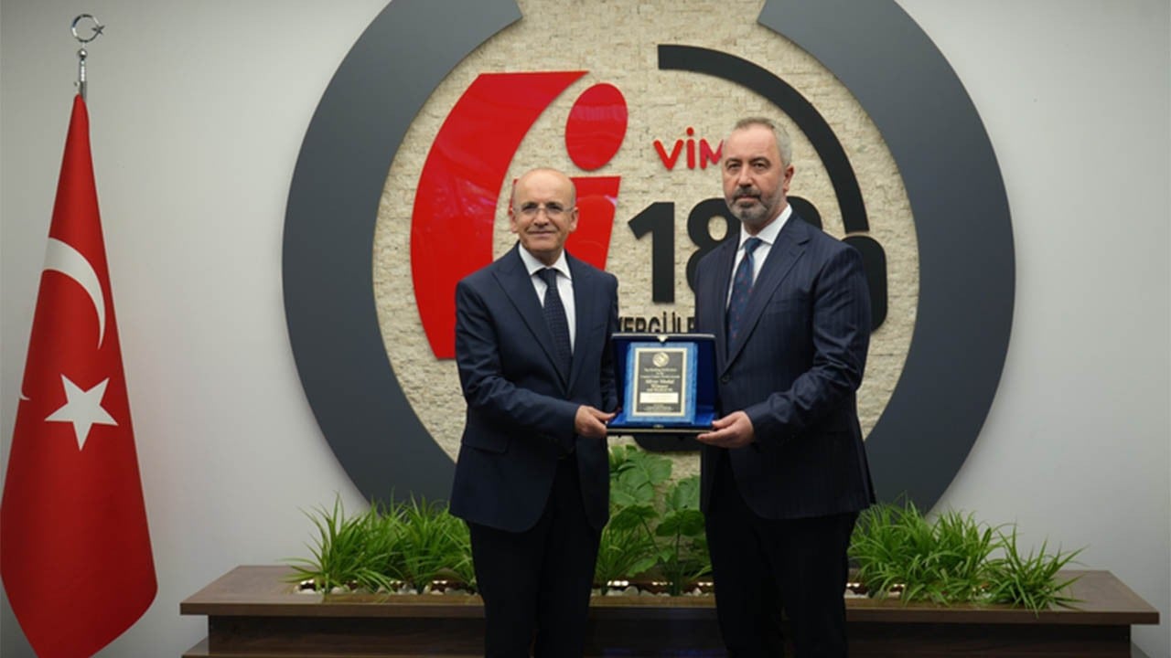 Vergi İletişim Merkezinin sunduğu hizmet dünyada da tescil edildi. VİMER'e küresel ödül