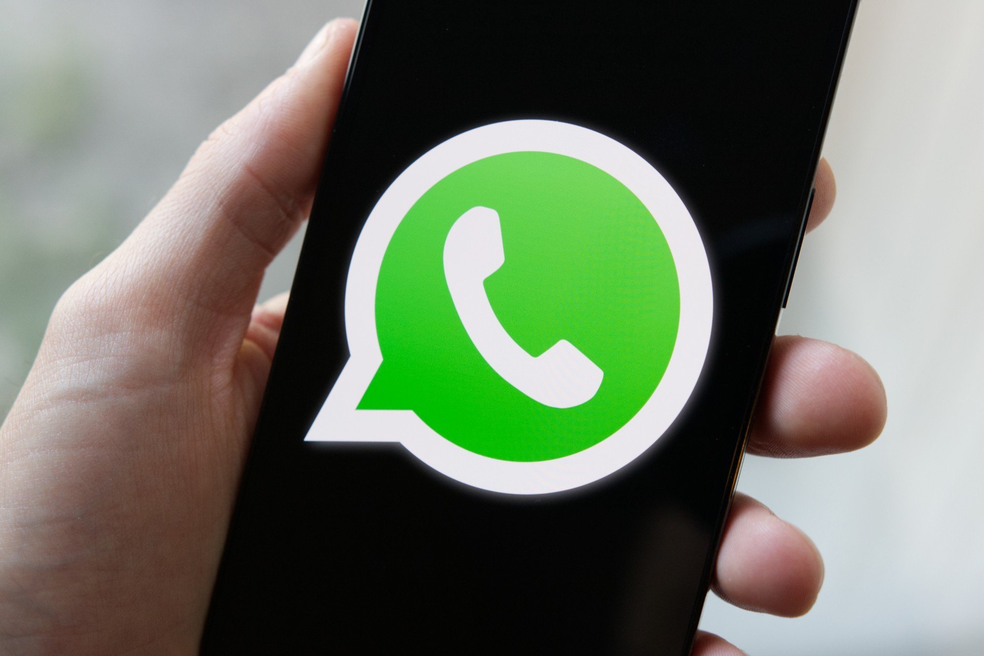 WhatsApp’tan grup sohbetlerinde ezberi bozan yenilik: iOS’ta geçmiş mesajlar yeni üyelere açılıyor