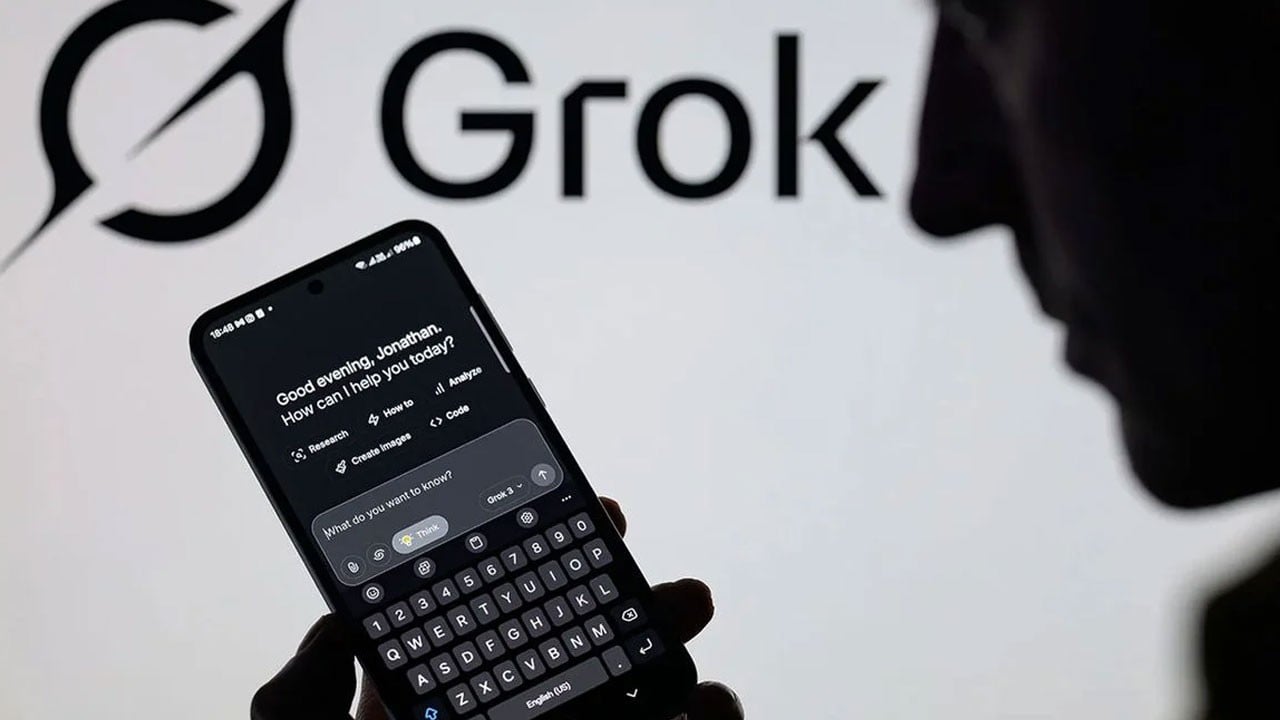 X’te yeni dönem başladı! GROK’a soru sormak ücretli oldu