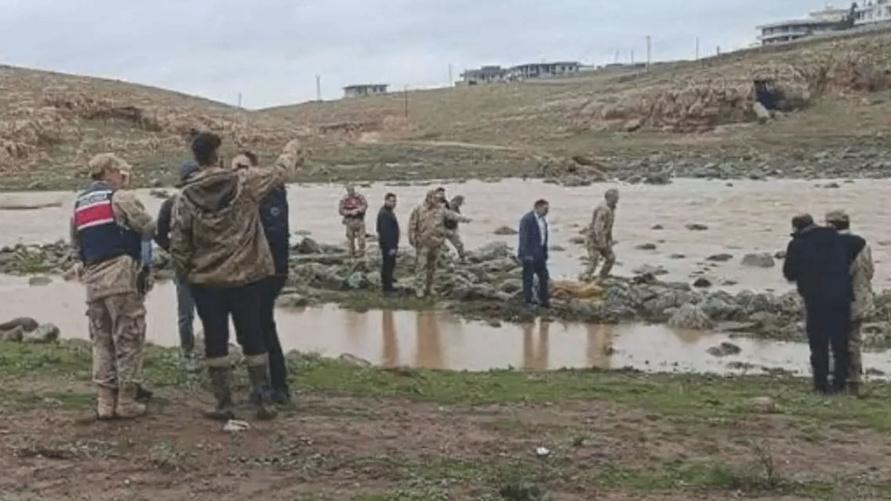 Yağış sonrası korkunç manzara: Debisi azalan dereden ceset çıktı!