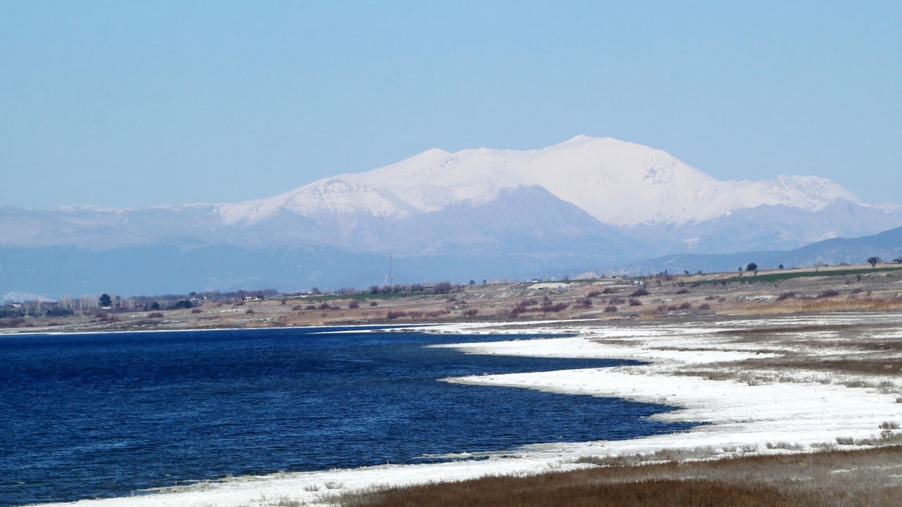 Yağışlar Burdur Gölü’ne nefes aldırdı!