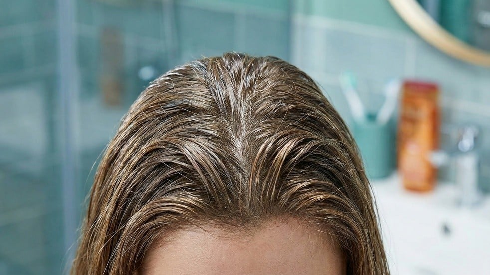 Yağlı saç bakımı nasıl yapılır, kesin çözümü nedir?