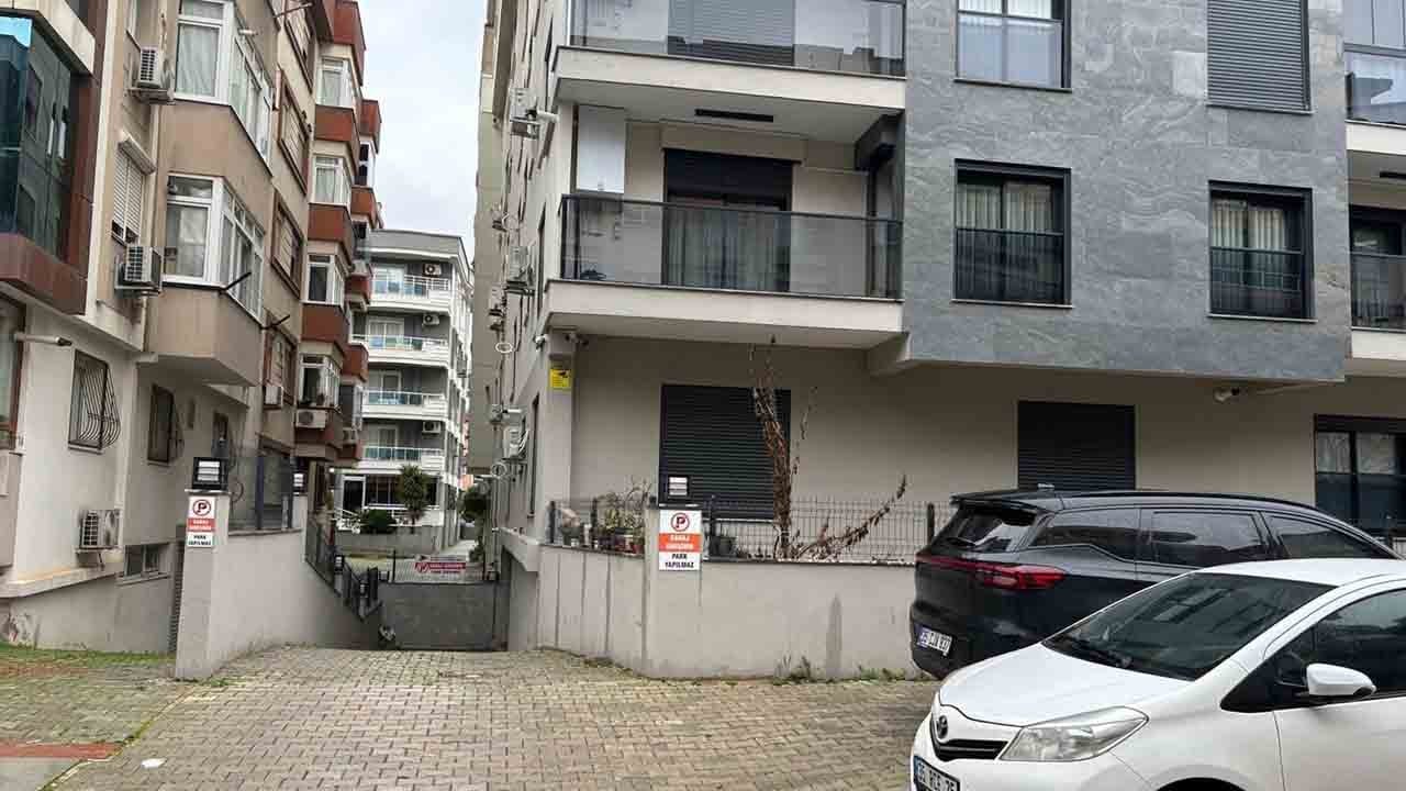 Yakayı ele verdi: Polis kılığında şok eden olay