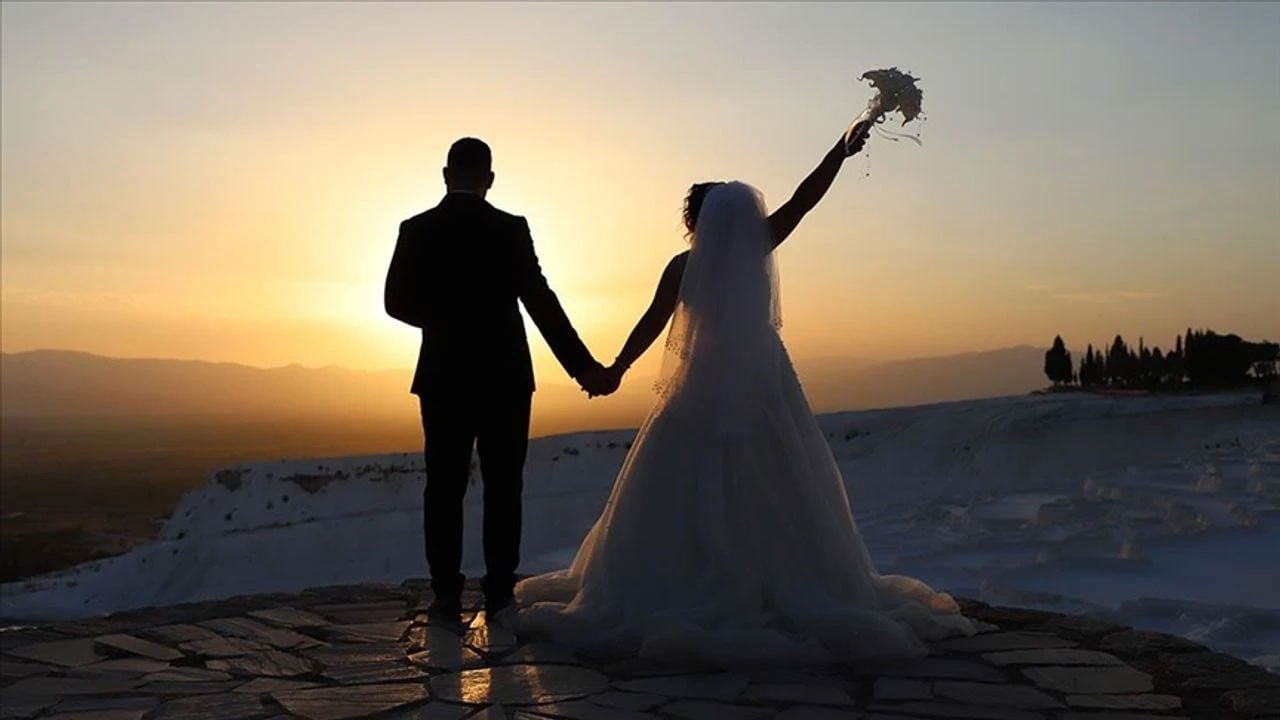 Yargıtay son noktayı koydu! Düğün fotoğraflarında emsal karar