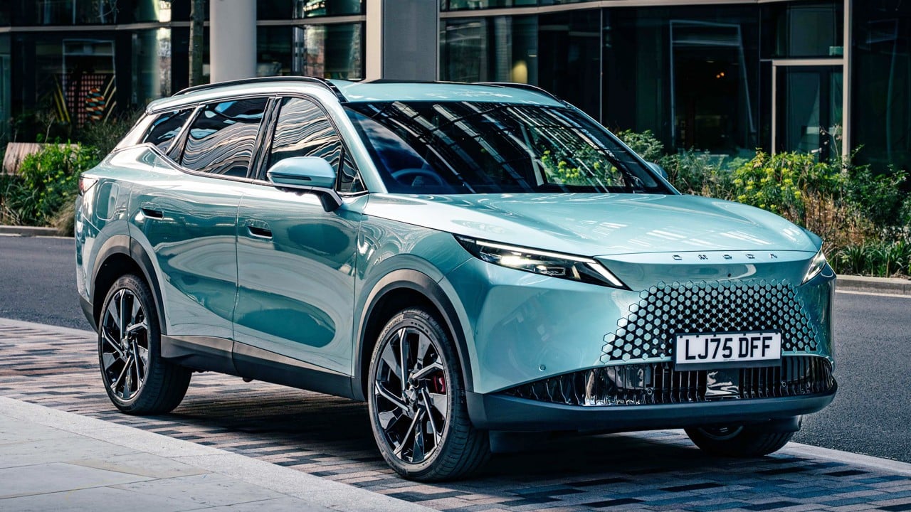 Yeni SUV OMODA 7, moda ve şehir kültürünü birleştirdi!