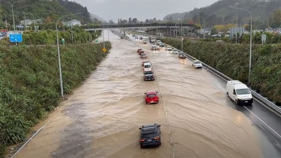 Yeni Zelanda'da "acil durum" ilan edildi!