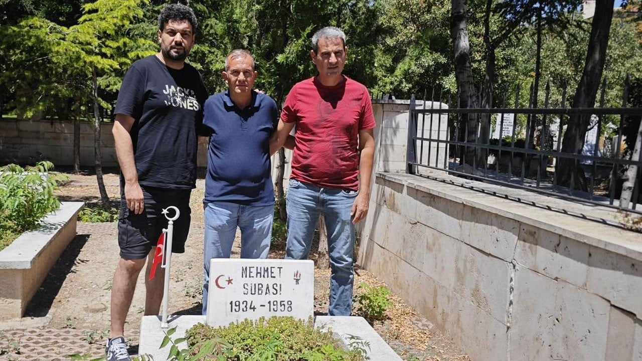 Yıllardır yeri bilinmiyordu! 68 yıl sonra şehit dayısının izine ulaştı
