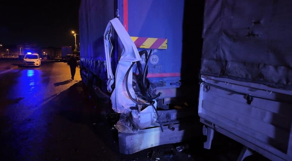 Yine alkol yine kaza! Sultanbeyli'de 4 kişi yaralandı