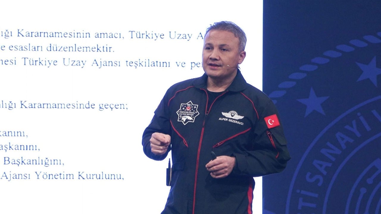 YTÜ’de uzay vizyonu buluşması: Gezeravcı’dan gençlere net mesajlar