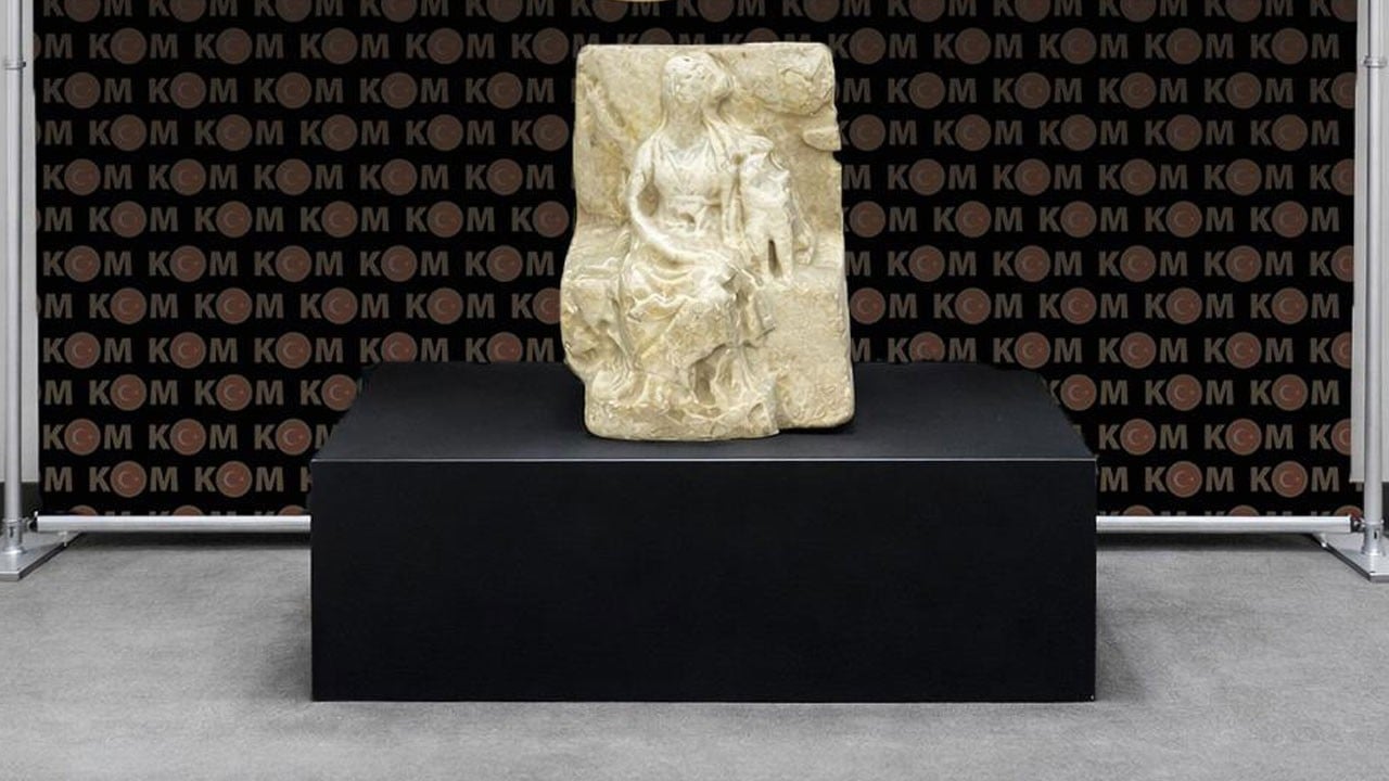 Yurt dışına kaçırılacaktı! Kybele heykeli ele geçirildi