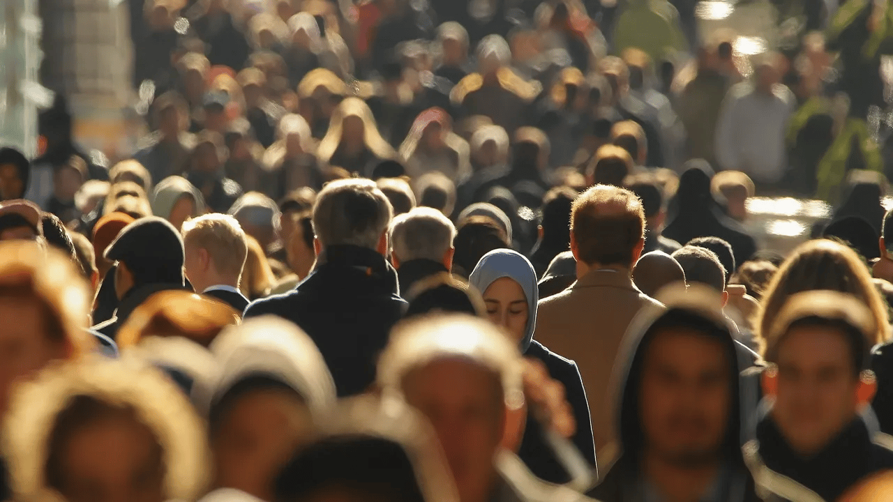 Zehirli tohumun zehirli meyvesine karşı yeni insan ve yeni toplum
