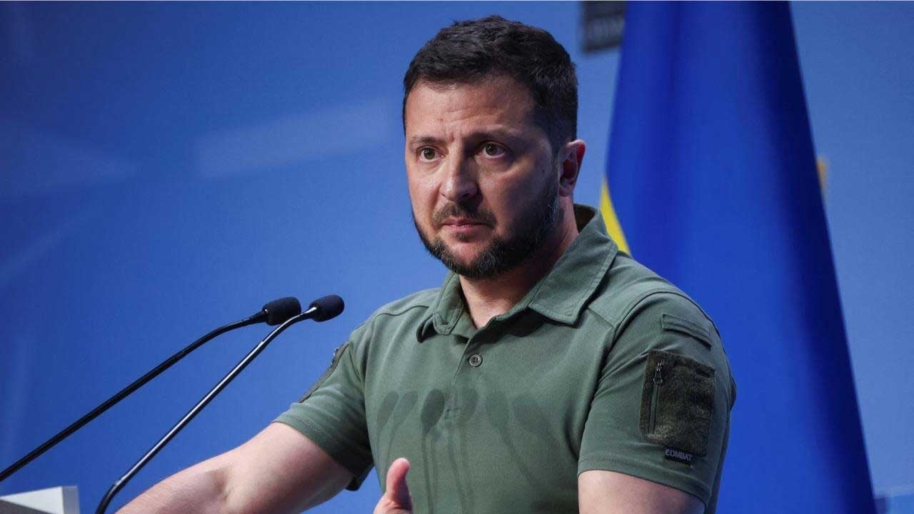 Zelenskiy’den orduda kritik değişim