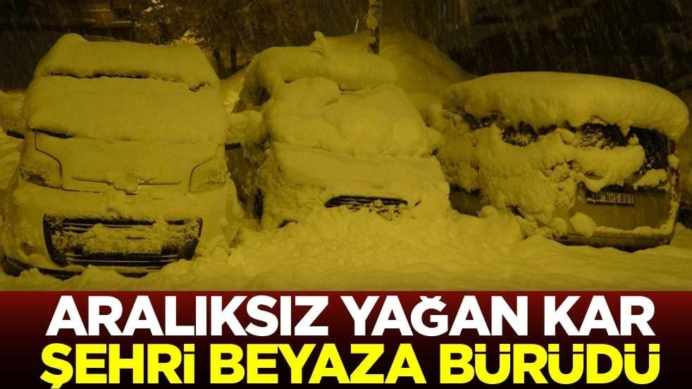 Aralıksız devam eden kar yağışı şehri beyaza bürüdü