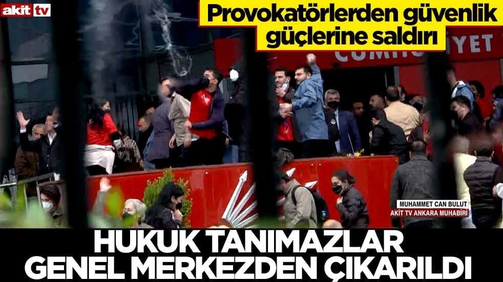 Provokatörlerden güvenlik güçlerine saldırı! Çevik kuvvet CHP Genel Merkezi’ne girdi, hukuk tanımazlar binadan çıkarıldı
