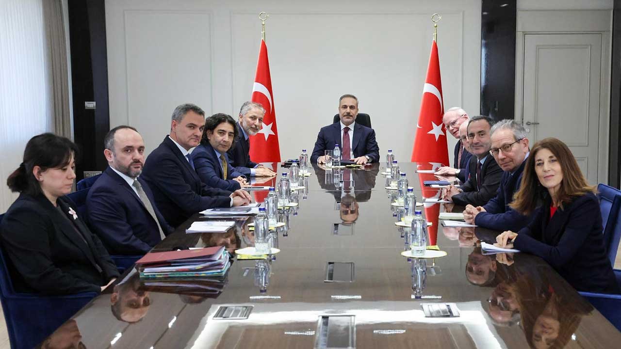 Bakan Fidan o isimlerle bir araya geldi