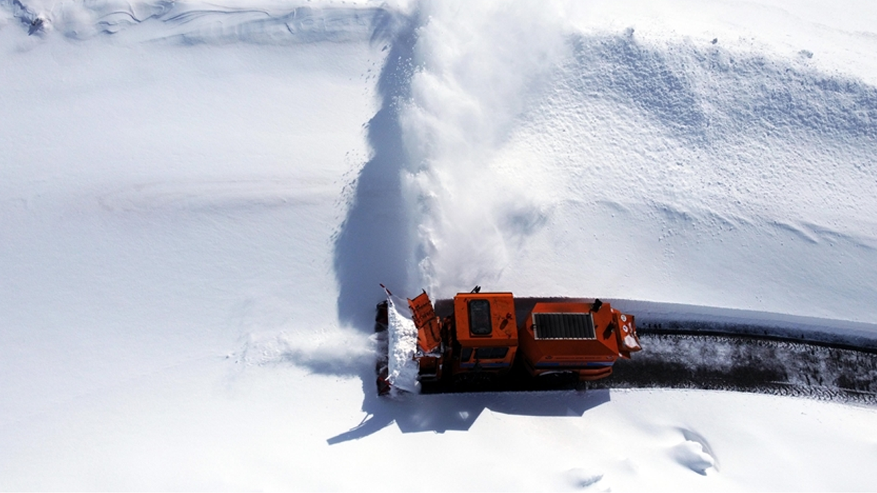62 yol ulaşıma kapandı!