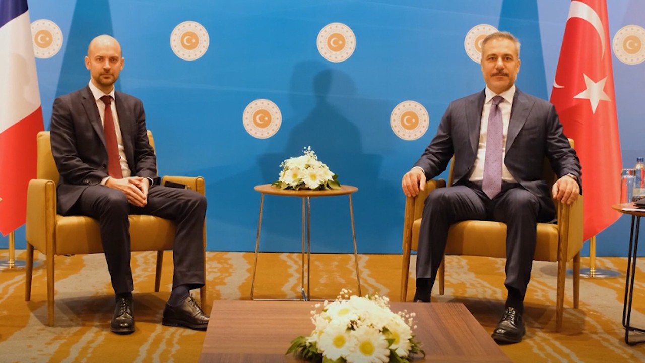 Bakan Fidan Fransız Barrot ile Ankara'da görüştü