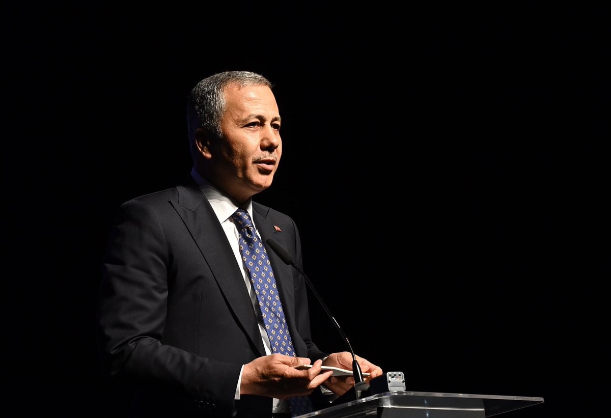 Bakan Yerlikaya'dan Balıkesir Depremi Bilançosu: 112'ye 25'i Yapı Hasarı Olmak Üzere Toplam 504 İhbar Geldi!