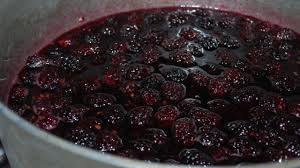 Böğürtlen Reçeli Nasıl Yapılır? Tam Kıvam İçin Ne Gerekli?