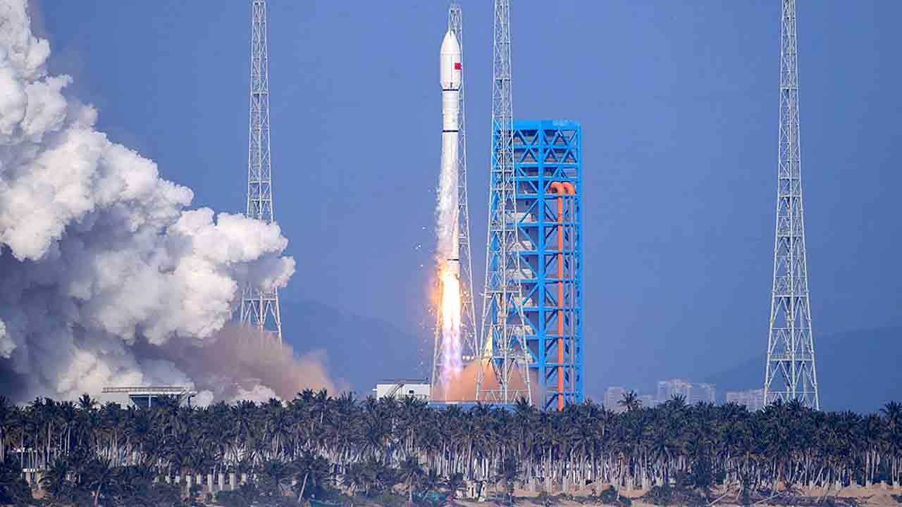 Çin uzayda tarihi başarıya imza attı: 2025’te ticari fırlatış rekoru