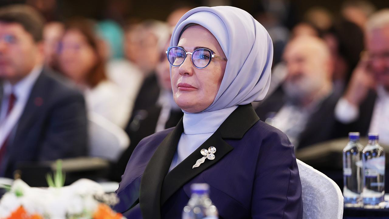 Emine Erdoğan'dan 6 Şubat depremlerinin yıl dönümünde 'umut' mesajı