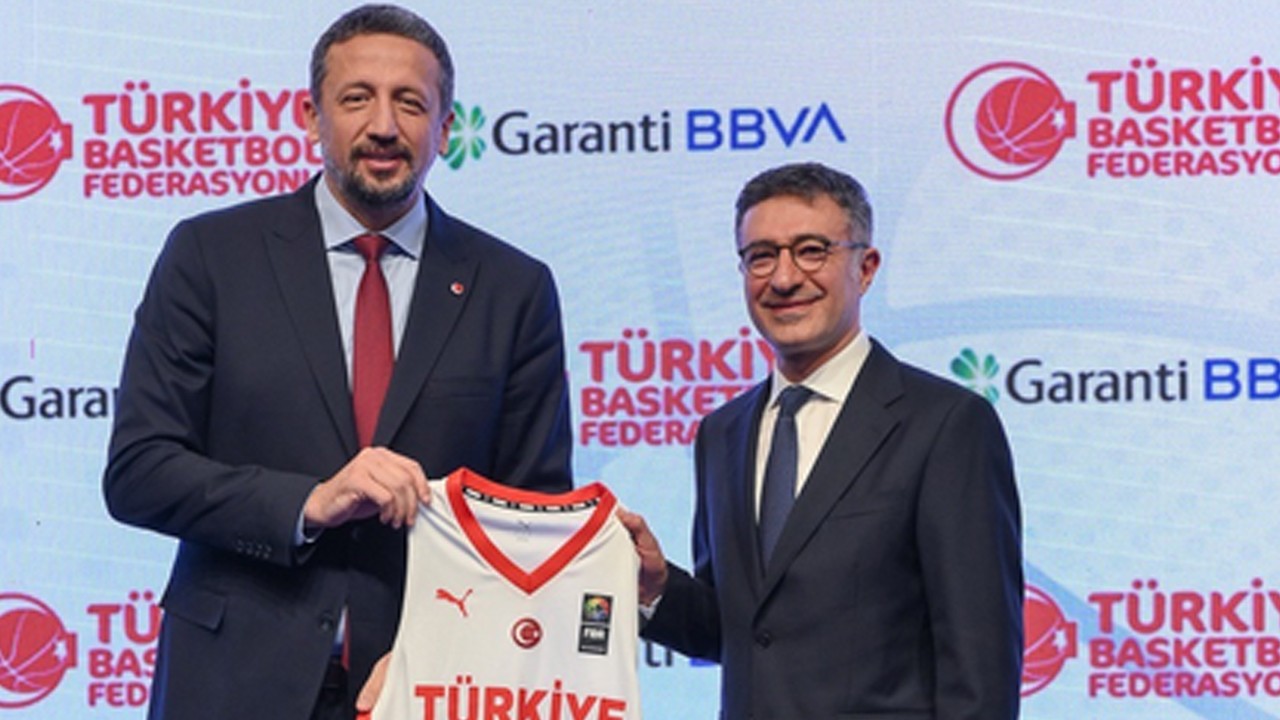 Garanti BBVA, Türkiye Basketbol Federasyonu ile 25 yıldır devam eden sponsorluk anlaşmasını 5 yıl daha uzattı