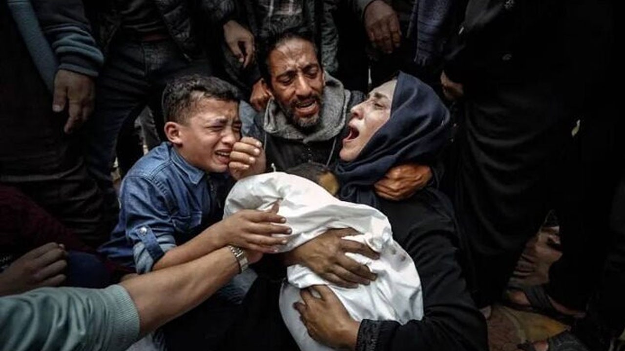 Gazze'de şehit sayısı 70 bin 366'ya yükseldi