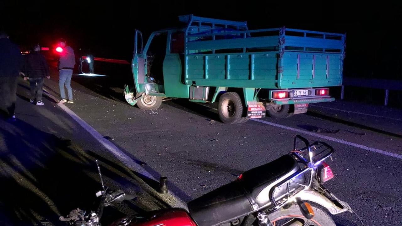 Giresun’da feci kaza: Motosiklet kamyonetle çarpıştı, 2 kişi hayatını kaybetti!