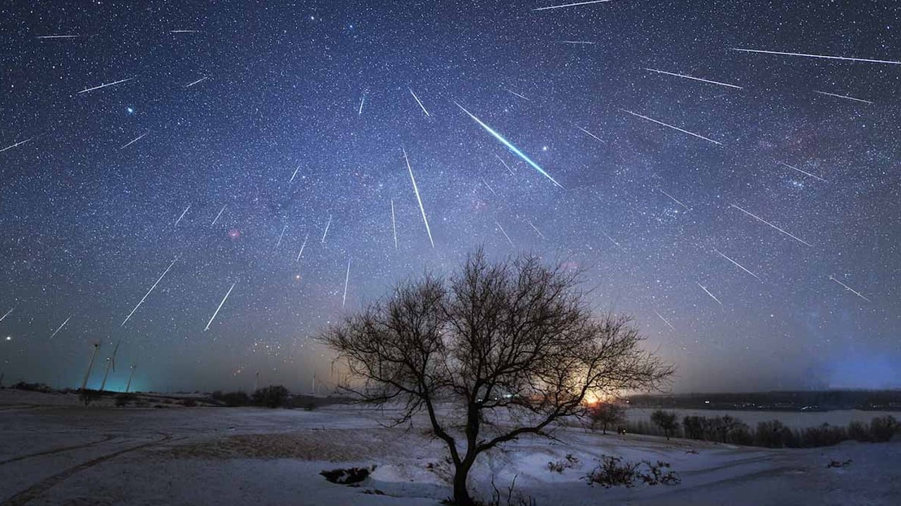 Gökyüzü bu gece şovda: Yılın en büyüleyici meteor yağmuru başlıyor!