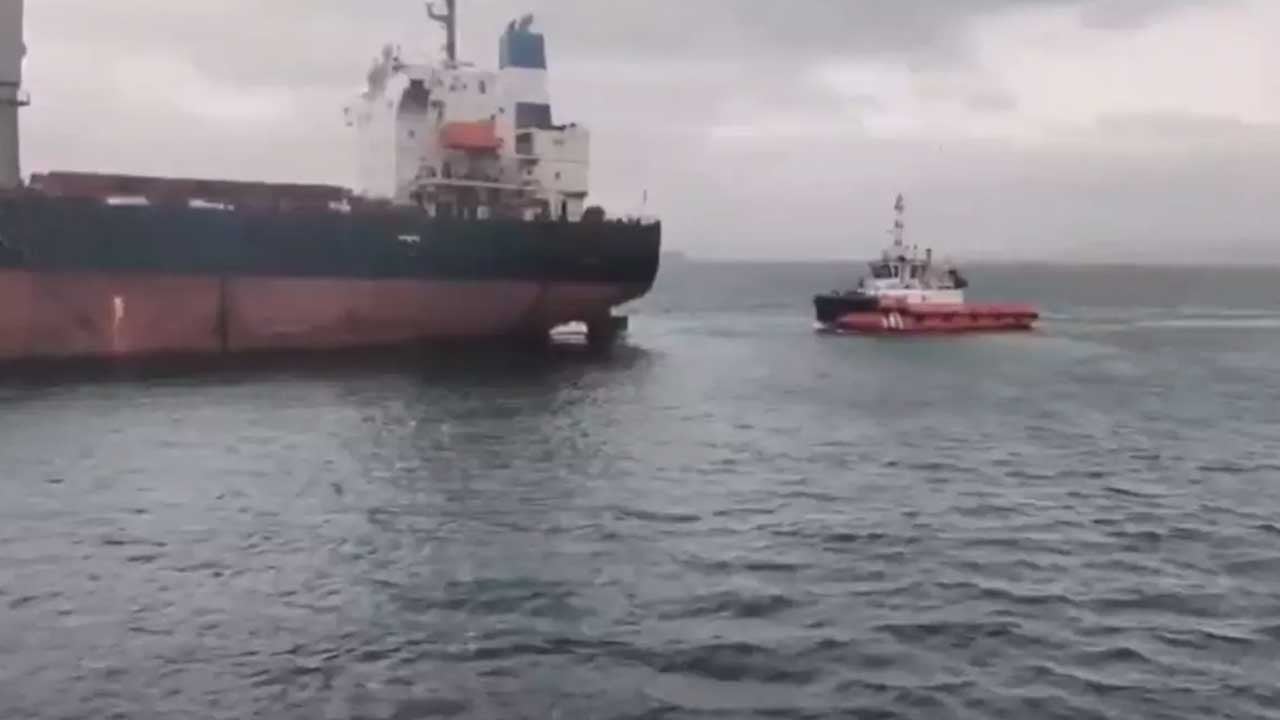 İstanbul Boğazında gemi arızası paniği