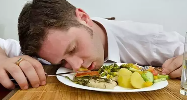 Tekrar ısıtıldığında zehir olan 5 yemekler