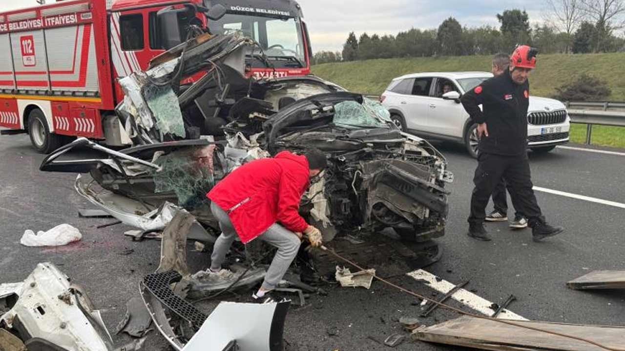 TEM'de feci kaza! 1 ölü