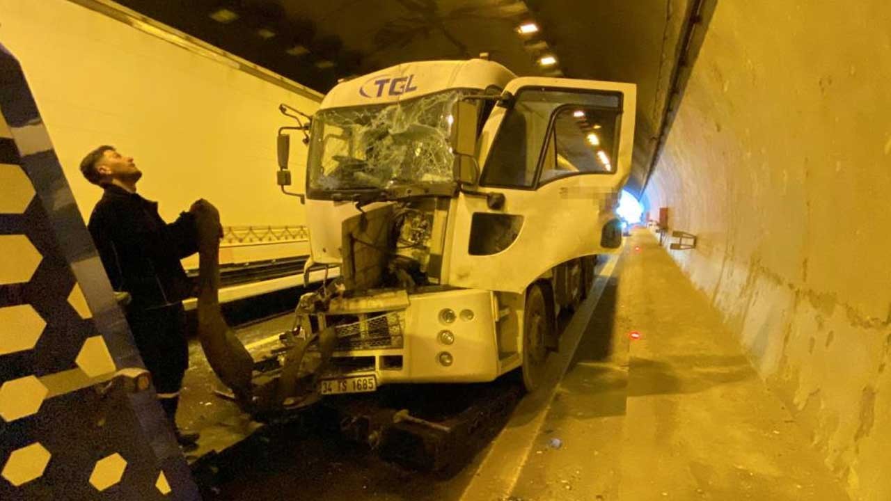 TEM'de zincirleme kaza! İstanbul yönünde uzun kuyruklar oluştu