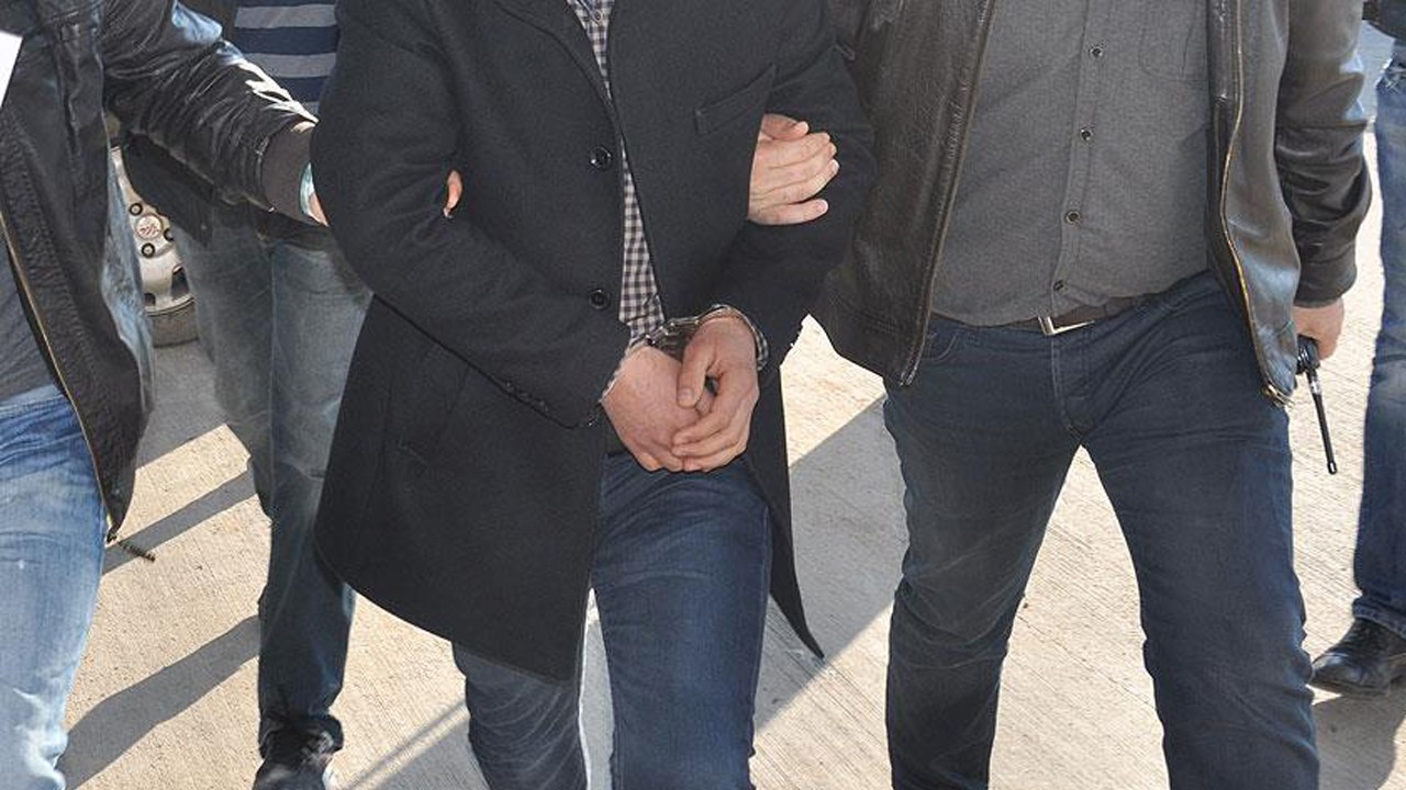 Ülke teğmenin hırsızlığıyla çalkalanıyor: Ordudan yakıt çalıp, halka satmış