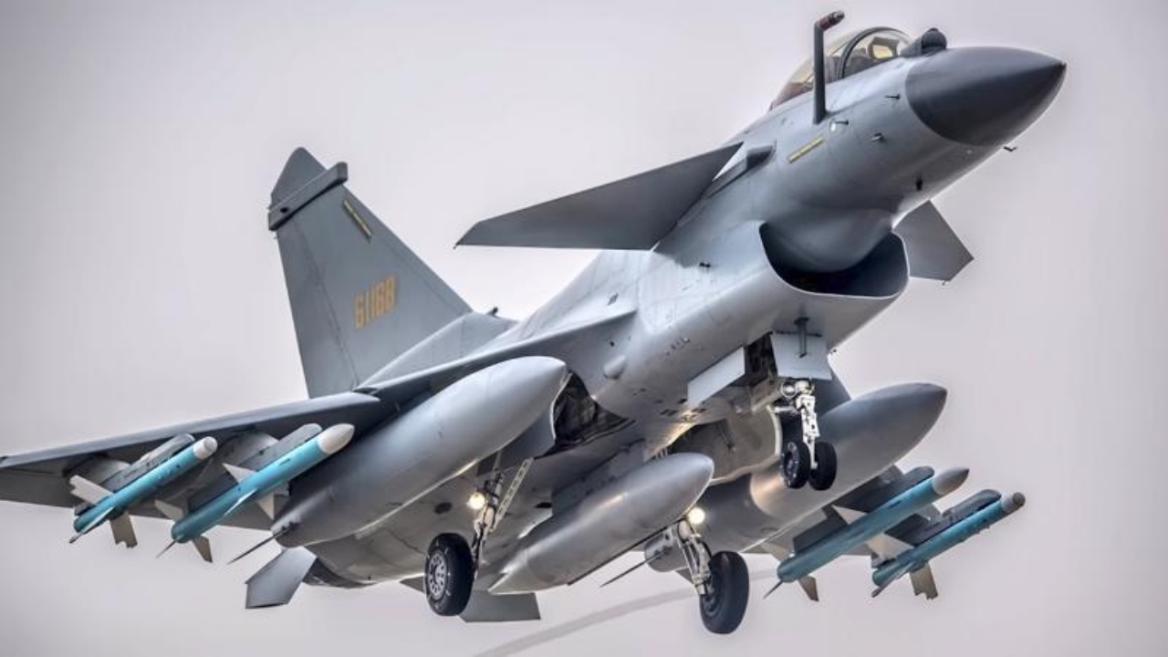 Foto - F-16’lara düşük maliyetli rakip çıktı! "Uçan ejderha" J-10 yakında geliyor