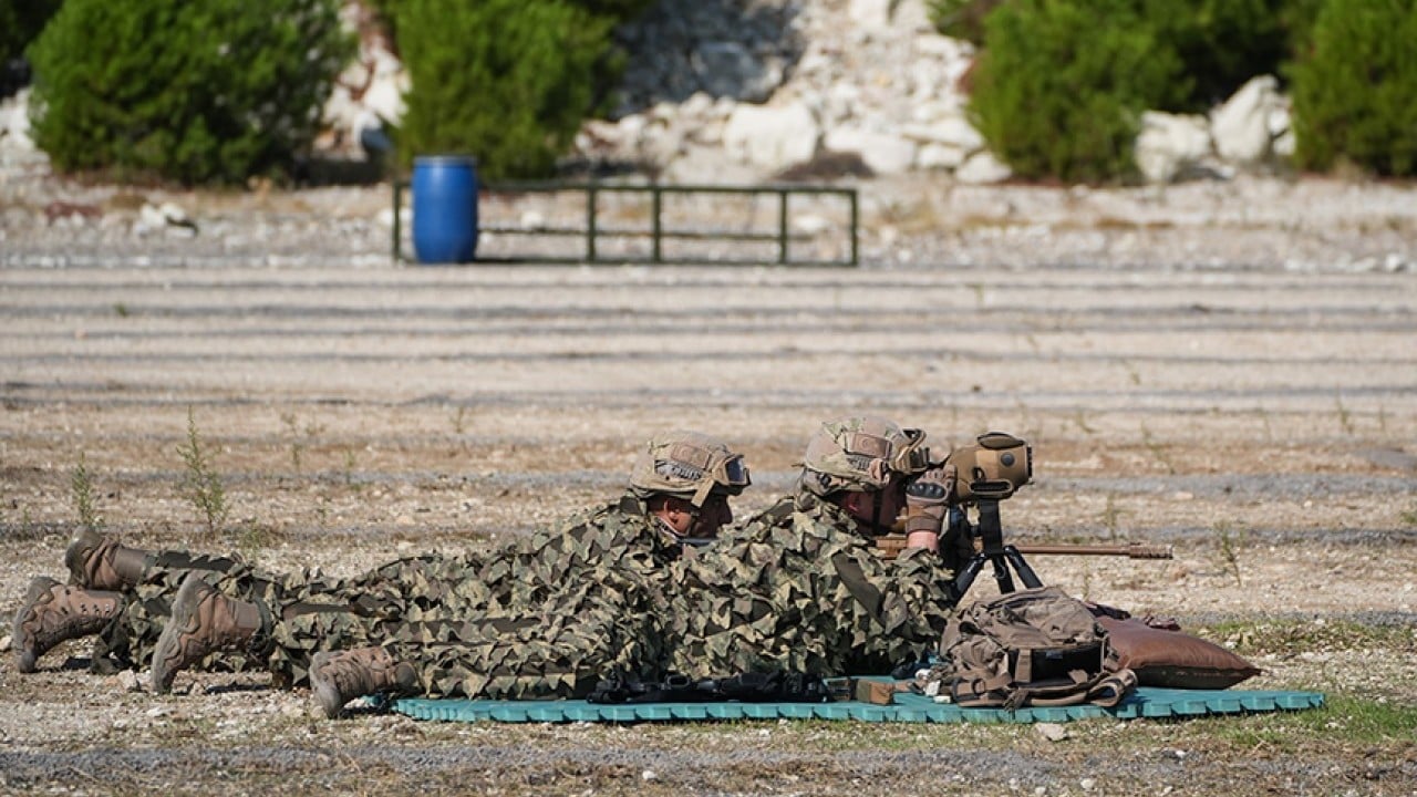 Foto - Gündeme oturdu: Türk keskin nişancıları helikopterden vurdu