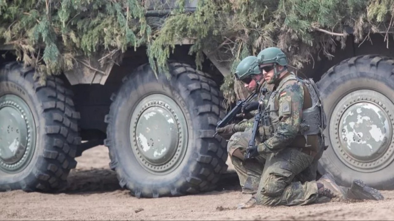Foto - Savaş korkusu sardı: Ülkenin savunma bakanlığı 200 askeri tesisi apar topar geri alıyor