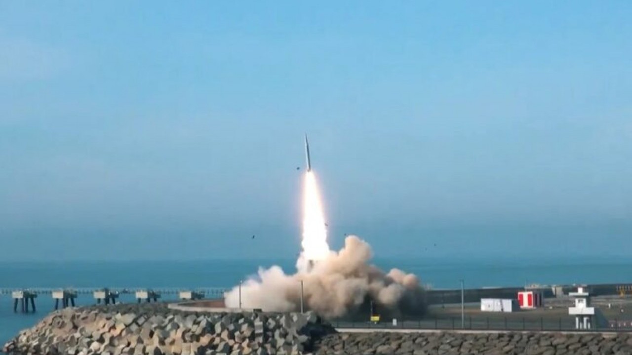 Foto - 'Türkiye balistik füzeyi oraya yolluyor' diyen Yunanistan o ülkeyi gazladı: Ankara'ya cevap vermelisiniz