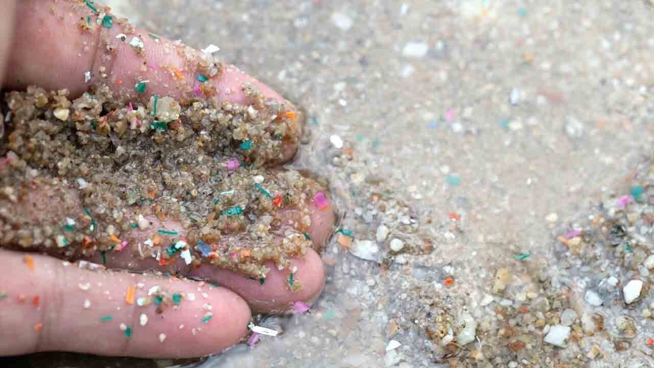 Kemiklerde plastik alarmı: Mikroplastikler hücresel yaşlanmayı hızlandırıyor