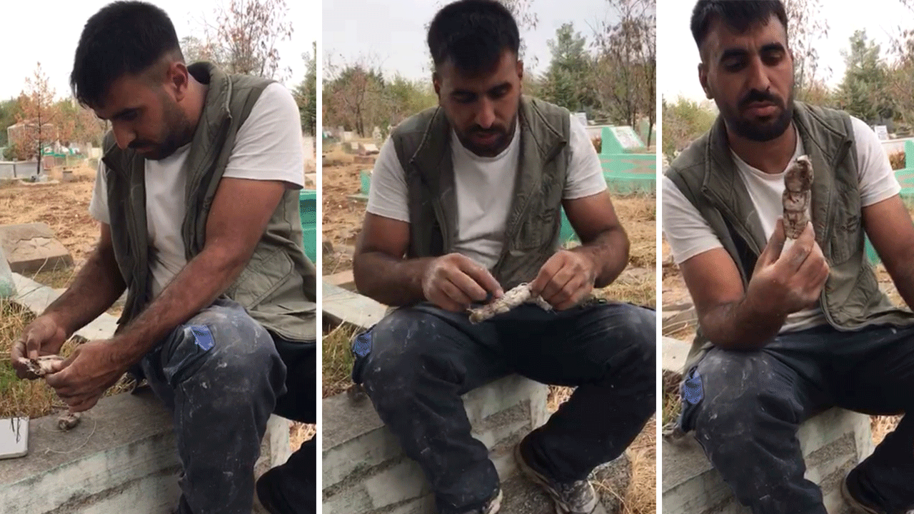 Mezardan çıkan kefenli oyuncak bebek ‘büyü’ denilerek yakıldı