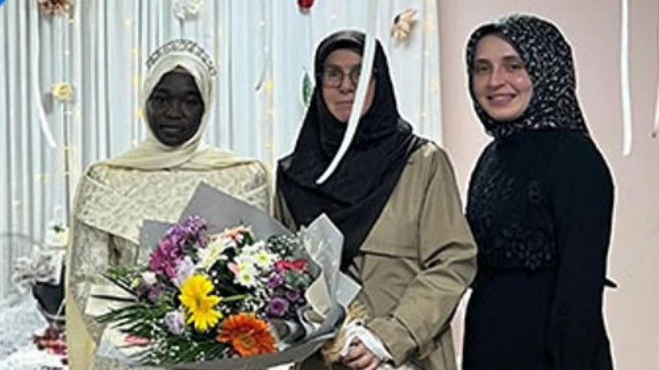 8 ayda hafız oldu: Sudanlı tıp öğrencisinin azmi Türkiye’yi gururlandırdı