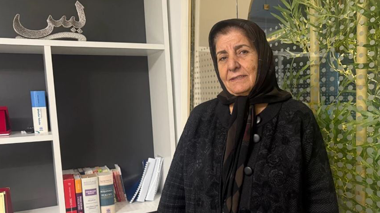 Alzheimer olduğunu noterde öğrendi!