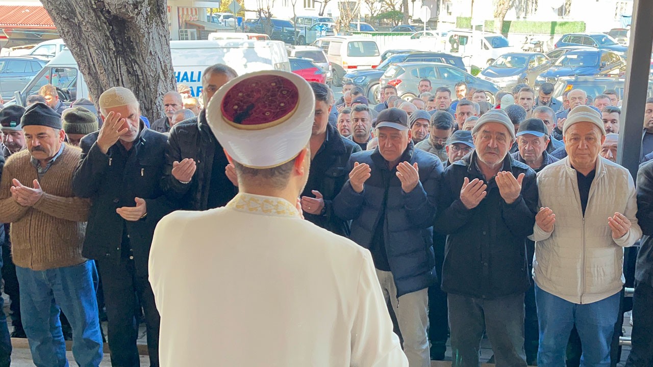 Arabistan'da toprağa verildi, cenaze namazı Bolu'da kılındı