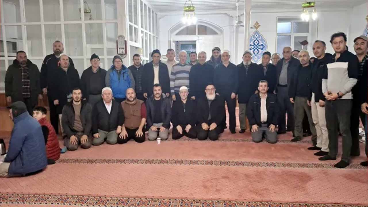 Asırlık gelenek dualarla ihya edildi! Osmanlı’nın manevi mirası Edirne’de binlerce yüreği aynı safta buluşturdu!