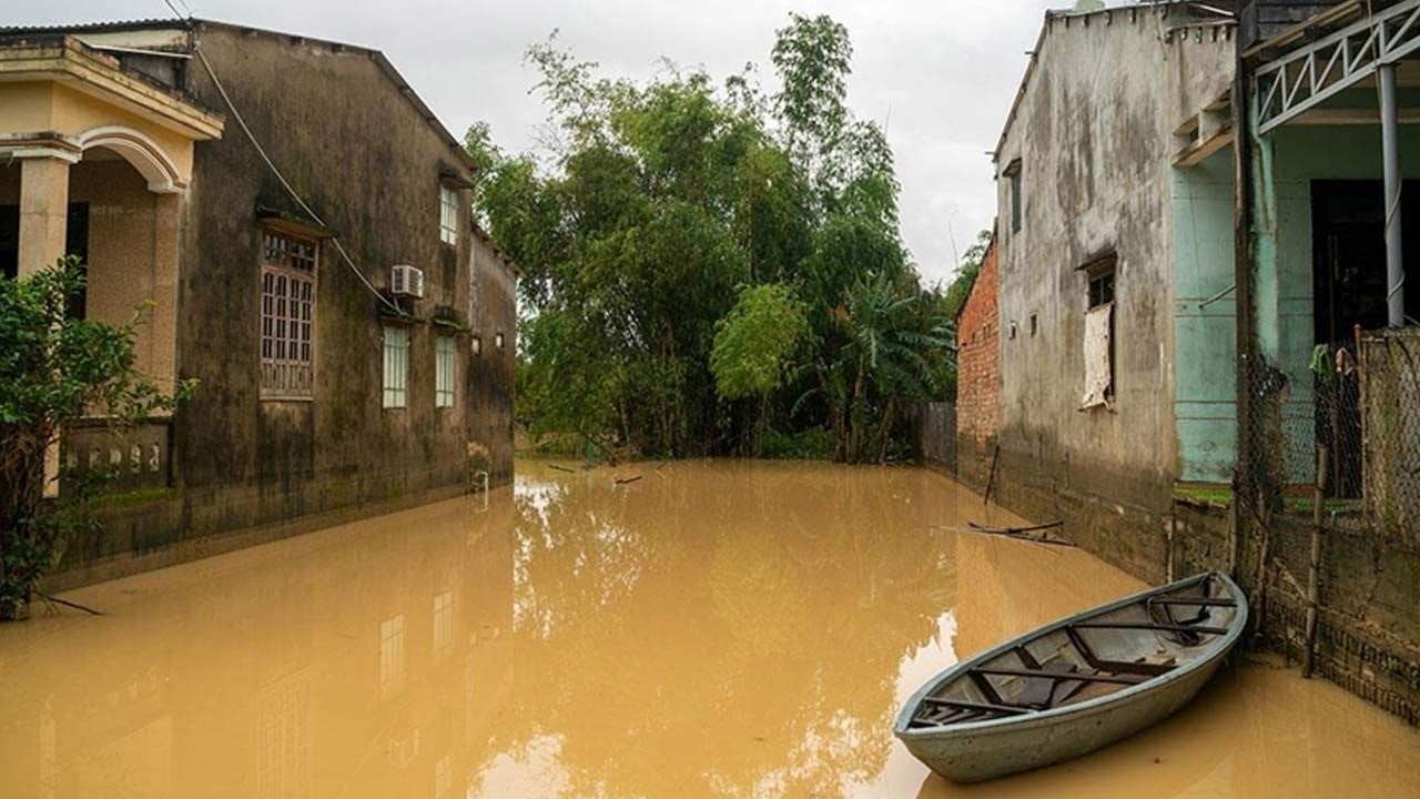 Asya ülkesi felaketi yaşıyor! Ölü sayısı 90'a yükseldi